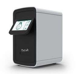 Kompaktes Laboranalysegerät PixCell HemoScreen mit schrägem Touchdisplay zur einfachen Bedienung.